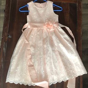 Girls dress